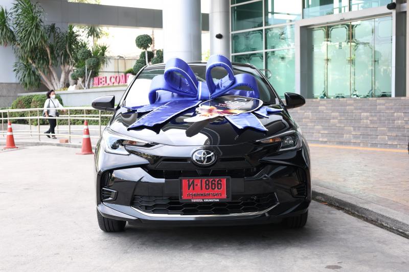 ปลัด พม. ร่วมมอบรา�