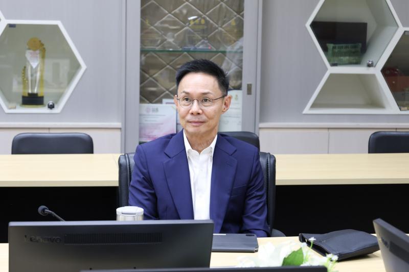 ปลัด พม. เป็นประธา�