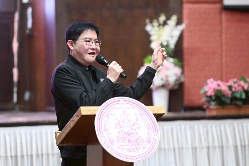 "อัครา" หนุน "พ