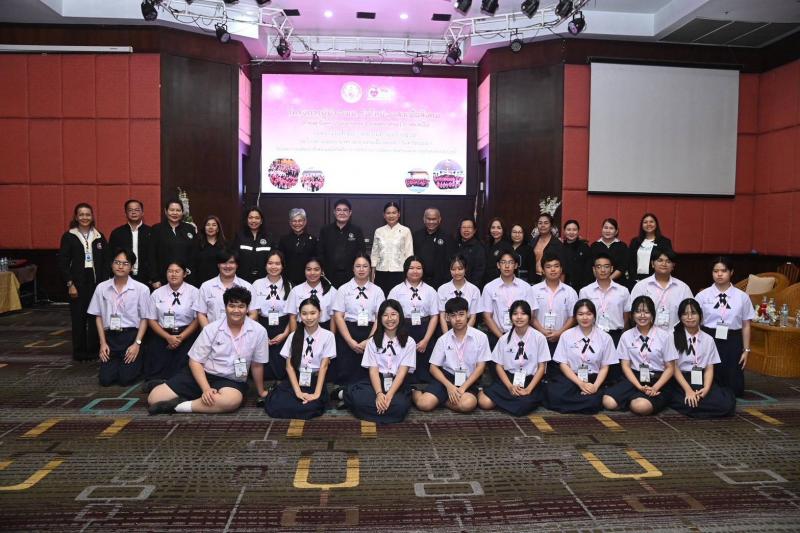 "อัครา" หนุน "พ