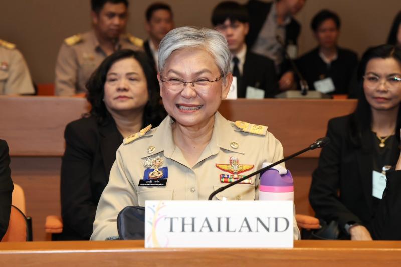ปลัด พม. ร่วมเป็นป�