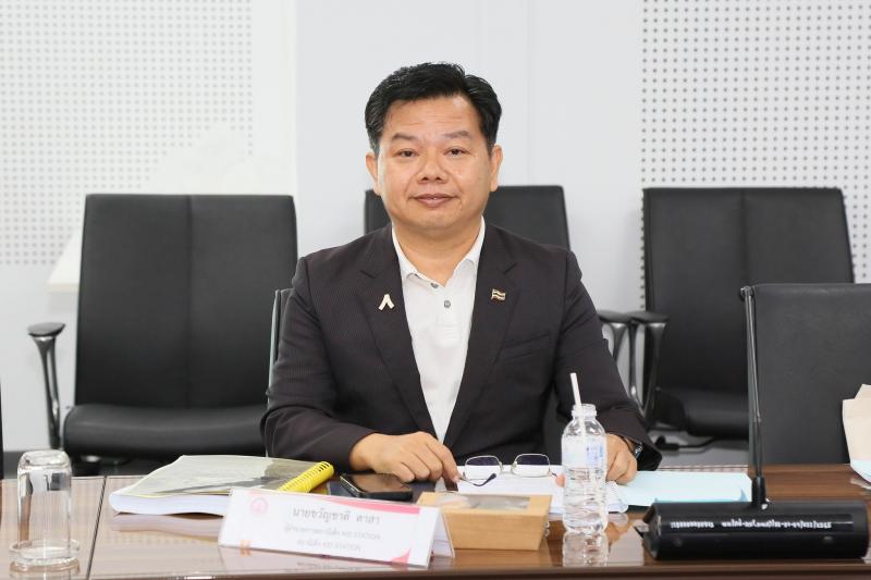 นางศิริลักษณ์ มีม�