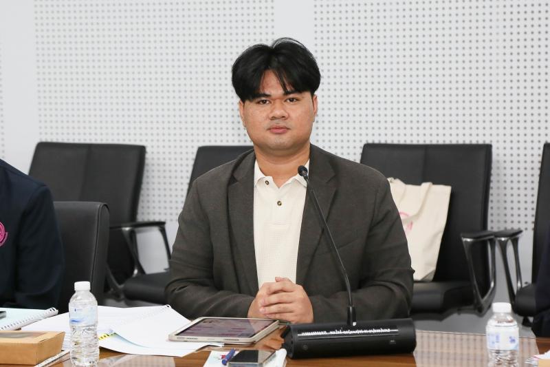 นางศิริลักษณ์ มีม�