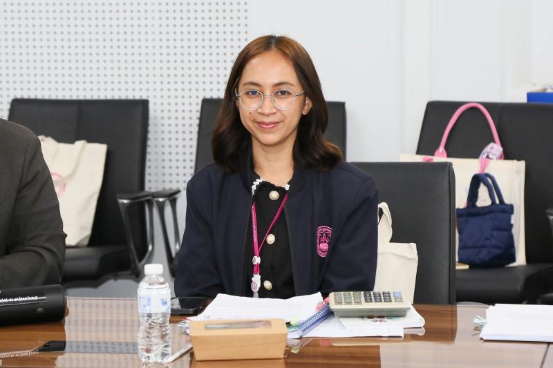 นางศิริลักษณ์ มีม�