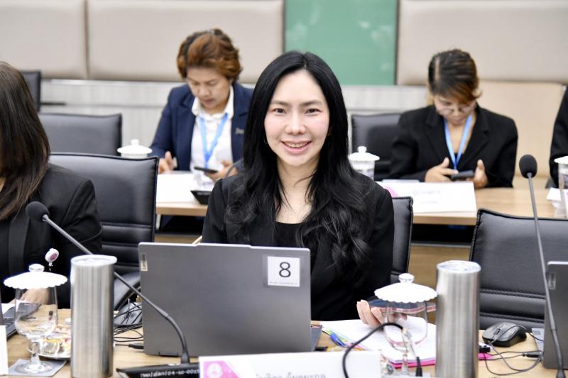 ปลัด พม. เป็นประธา�