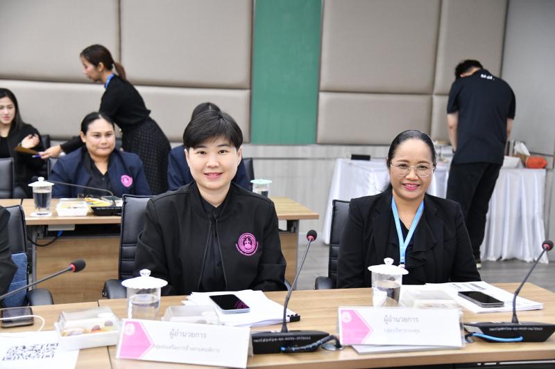 ปลัด พม. เป็นประธา�