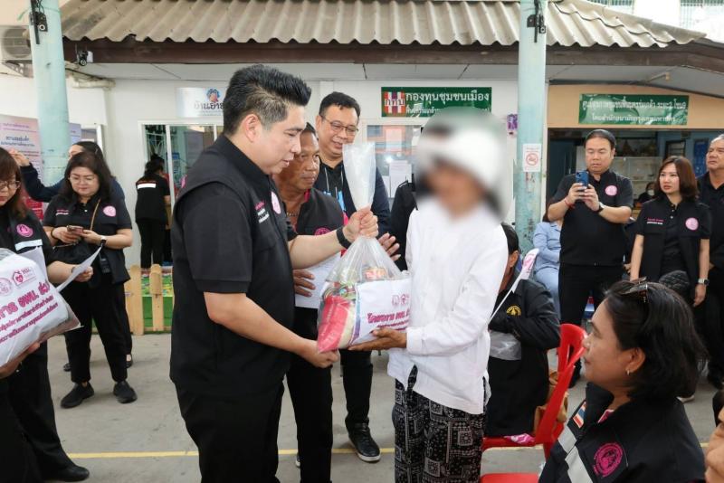 พม. ผนึกกำลัง อพม.ท�
