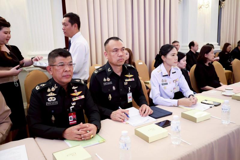 นายกองตรี ดร.ธนกฤต