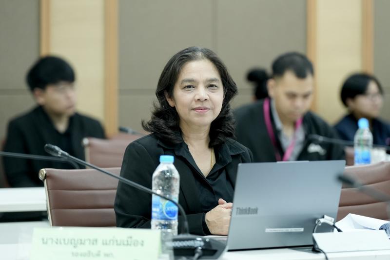 ปลัด พม. เป็นประธา�