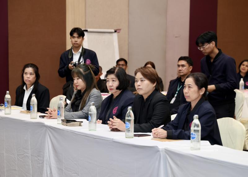 ปลัด พม. มอบนโยบาย�