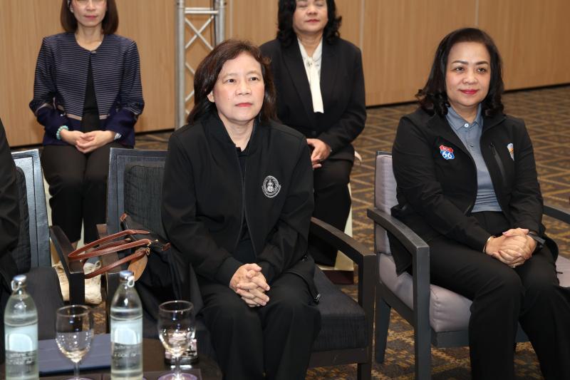 ปลัด พม. เป็นประธา�