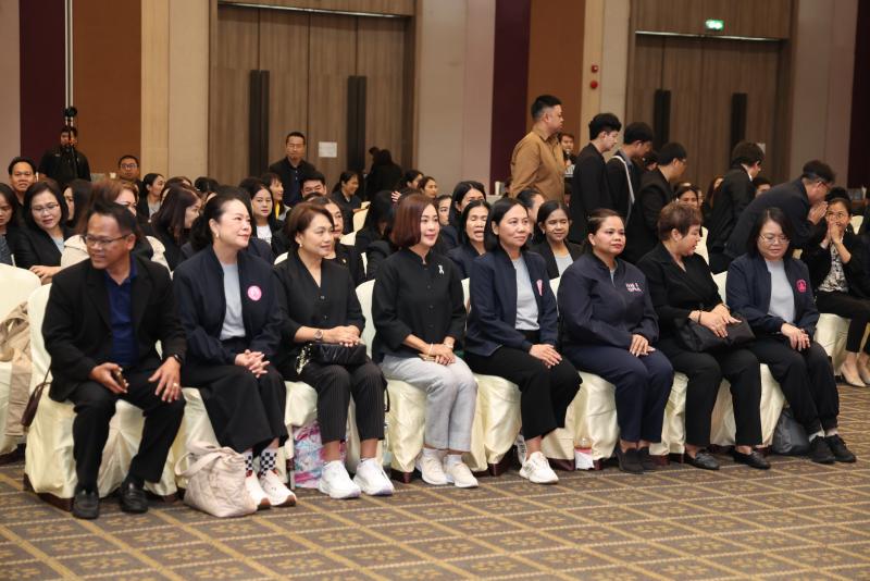 ปลัด พม. เป็นประธา�