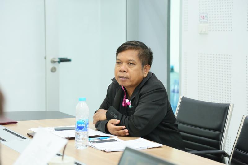 นางศิริลักษณ์ มีม�
