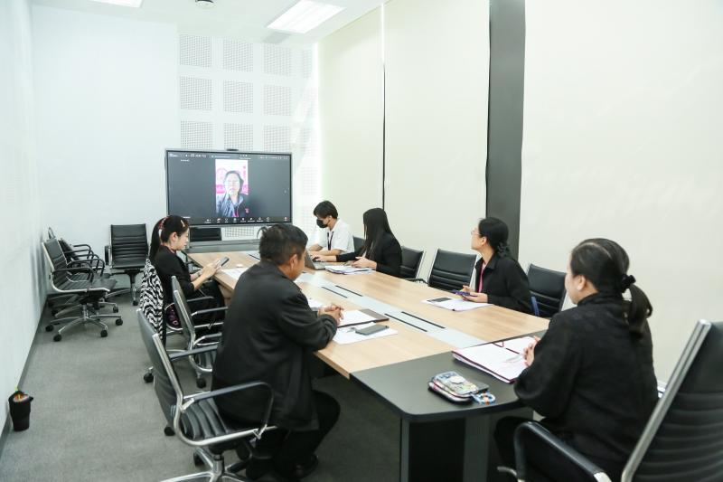 นางศิริลักษณ์ มีม�