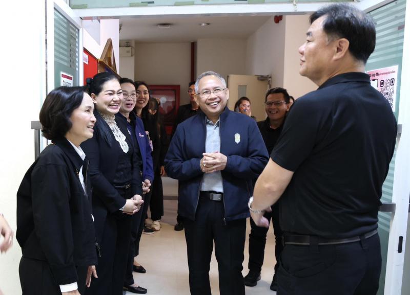ปลัด พม. ลงพื้นที่�