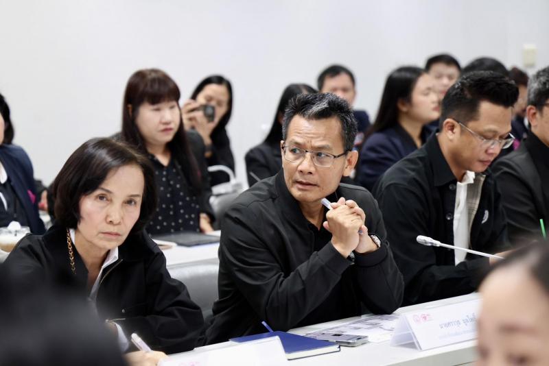 ปลัด พม. ลงพื้นที่�