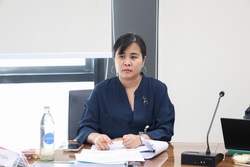 นางศิริลักษณ์ มีม�