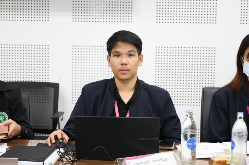 นางศิริลักษณ์ มีม�
