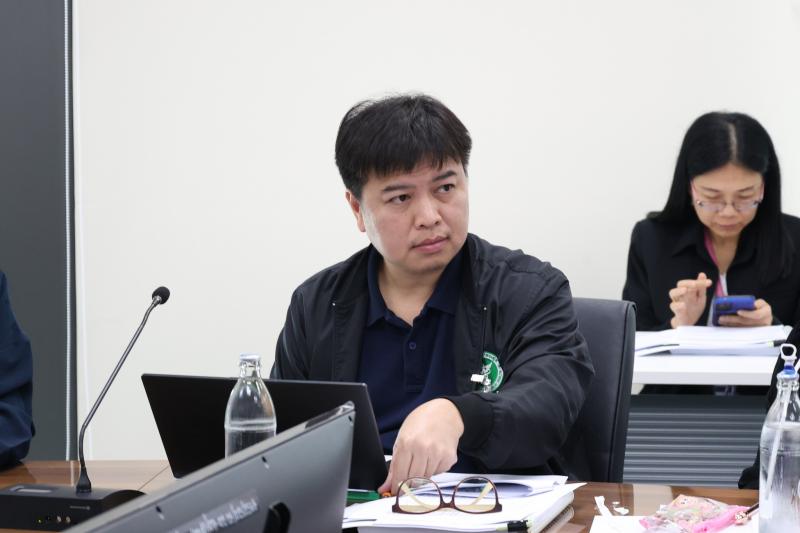 นางศิริลักษณ์ มีม�