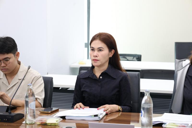 นางศิริลักษณ์ มีม�