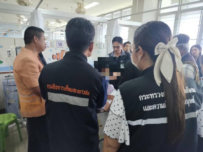 พม. ส่งทีม พม.ใกล้ค�