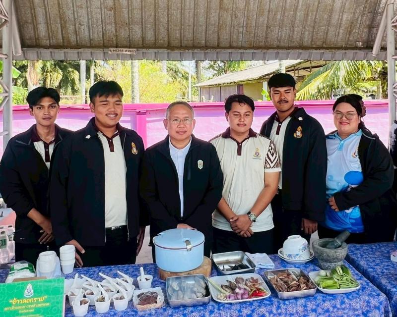 ปลัด พม. ลงพื้นที่�