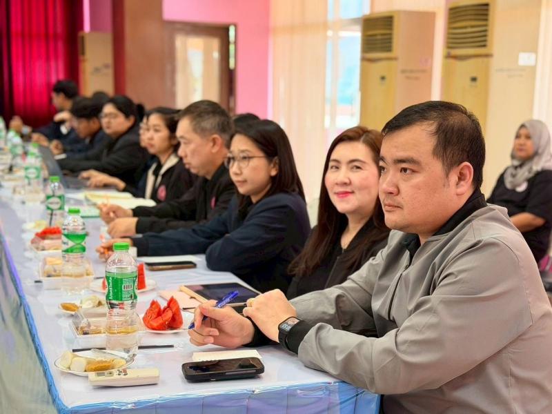 ปลัด พม. ลงพื้นที่�