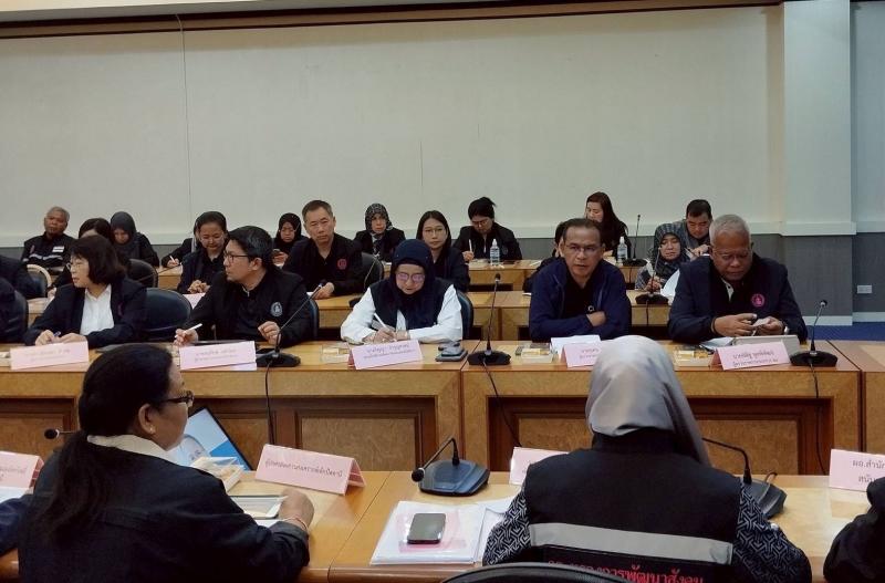 ปลัด พม. ลงพื้นที่�