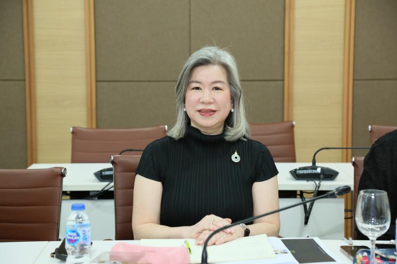 ปลัด พม. เป็นประธา�
