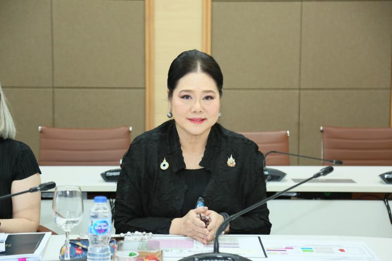 ปลัด พม. เป็นประธา�