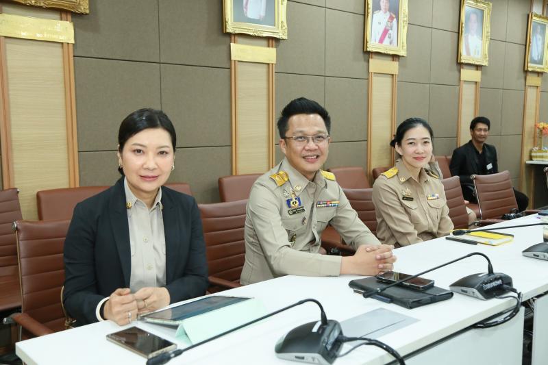 ปลัด พม. เป็นประธา�