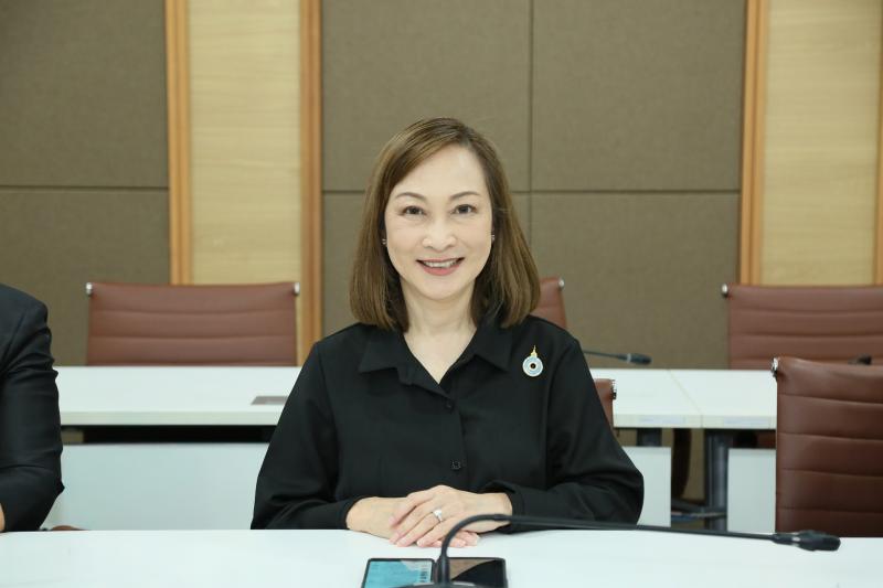 ปลัด พม. เป็นประธา�