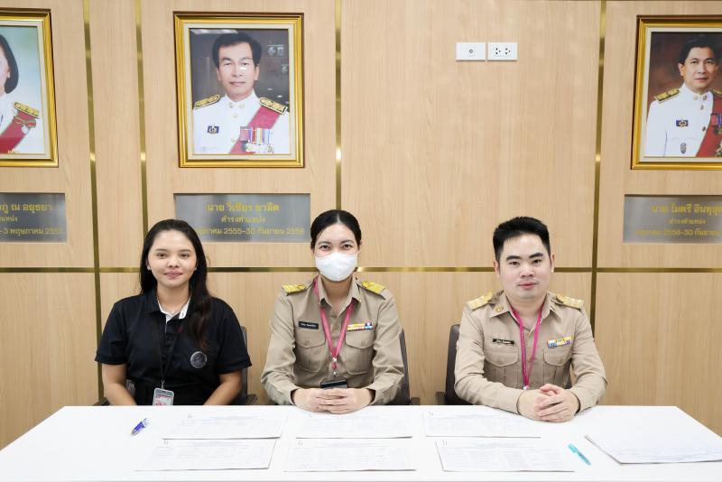 นางสาวนภาพร เมฆาผ�