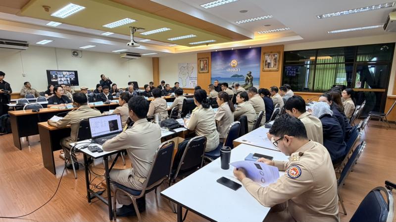 นายอุเทน  ชนะกุล ผ�