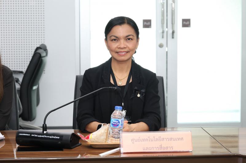นางสาวสุนีย์ ศรีส�