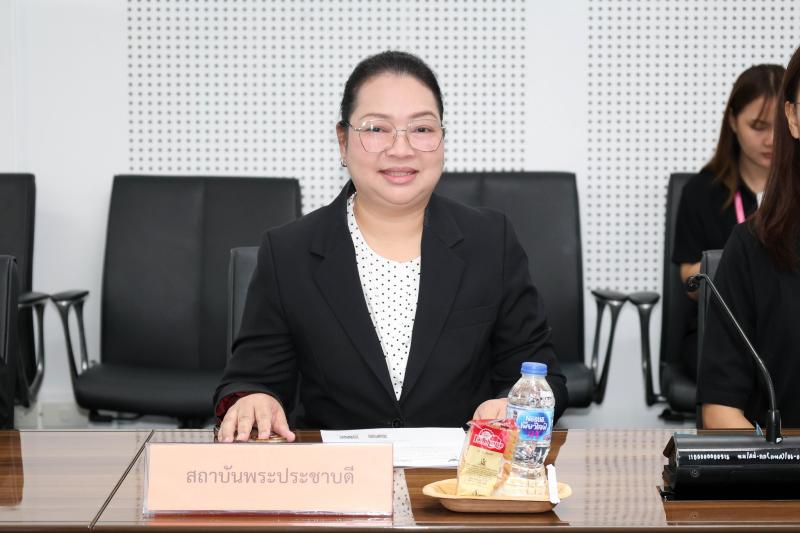 นางสาวสุนีย์ ศรีส�