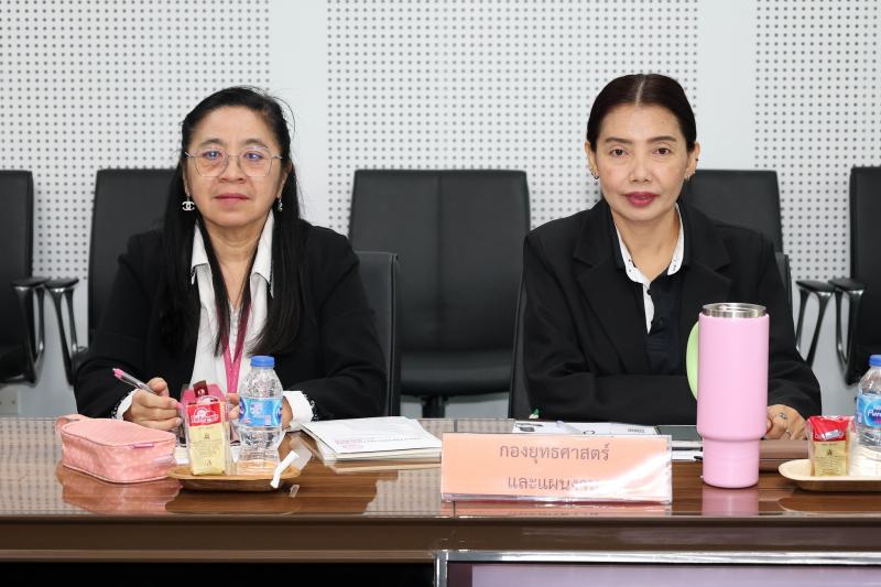 นางสาวสุนีย์ ศรีส�