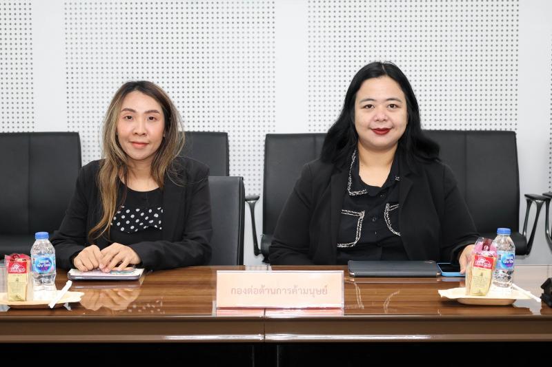 นางสาวสุนีย์ ศรีส�
