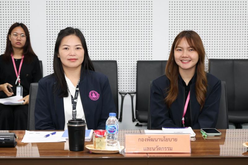 นางสาวสุนีย์ ศรีส�