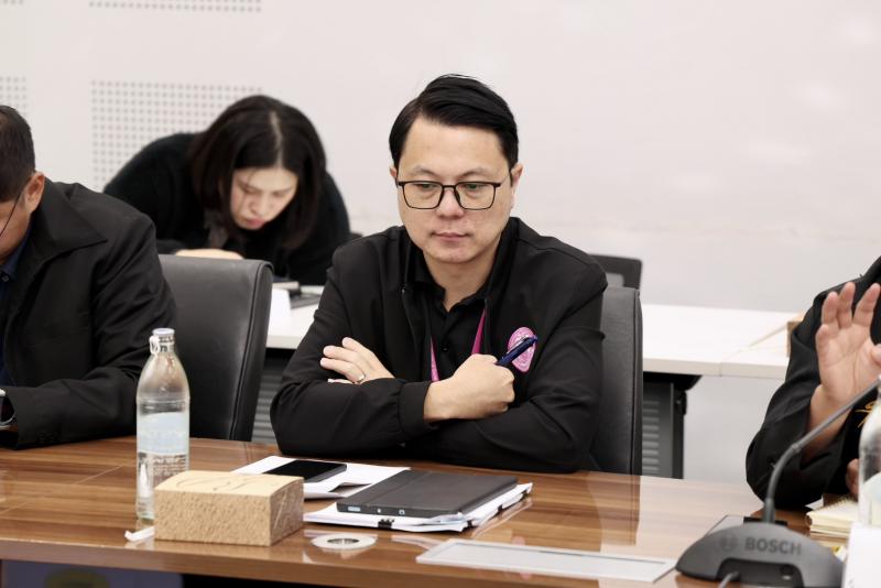 กระทวง พม. ร่วมกับ�