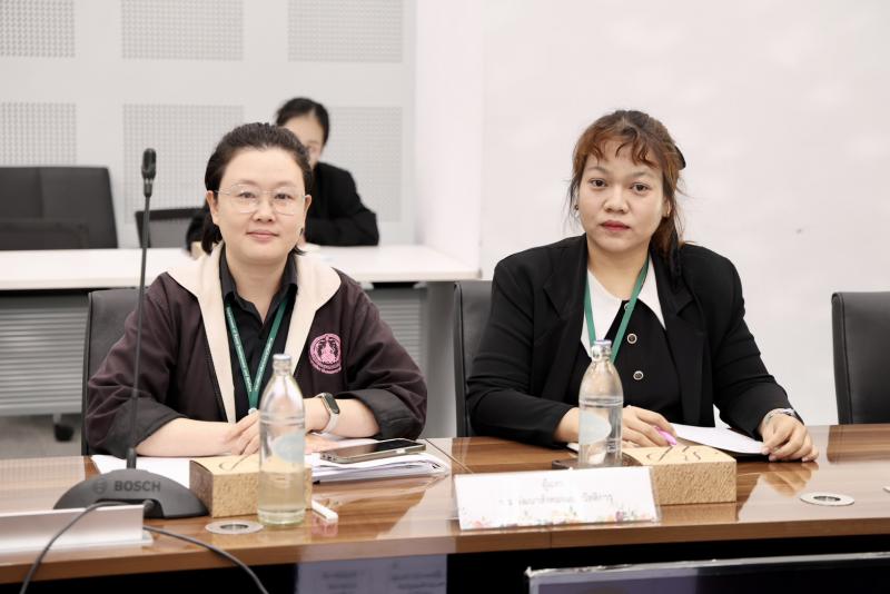 กระทวง พม. ร่วมกับ�