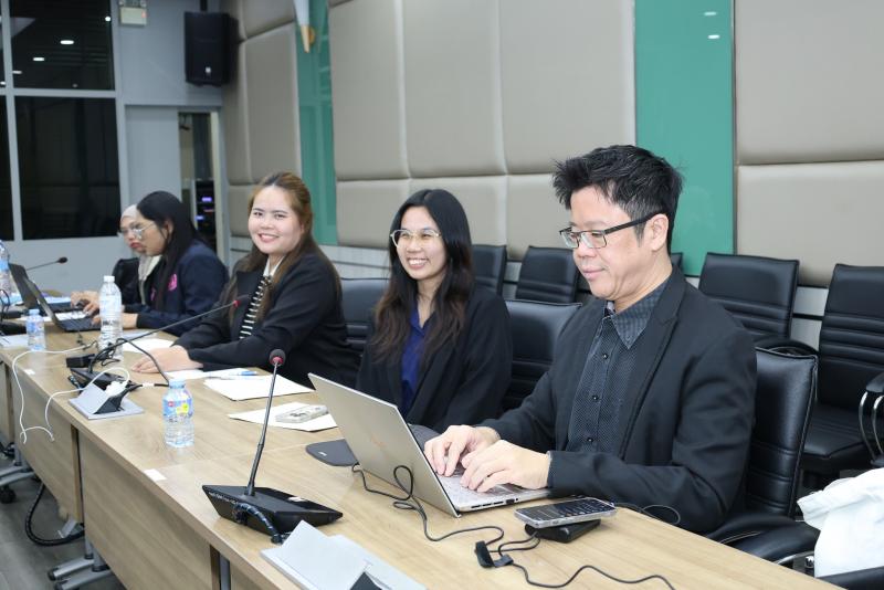 ปลัด พม. เป็นประธา�