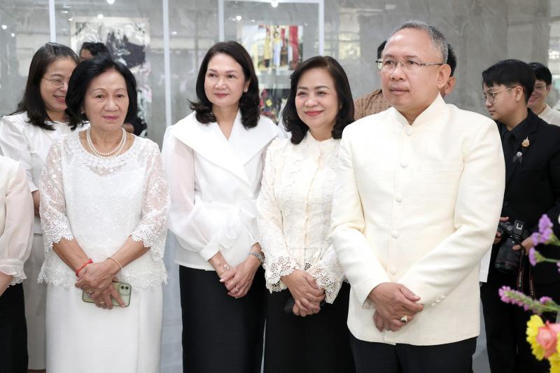 ปลัด พม. เป็นประธา�