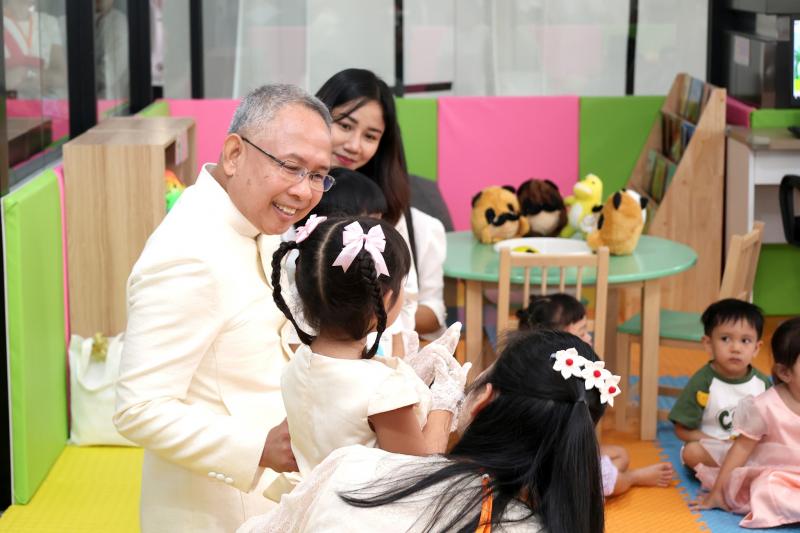 ปลัด พม. เป็นประธา�