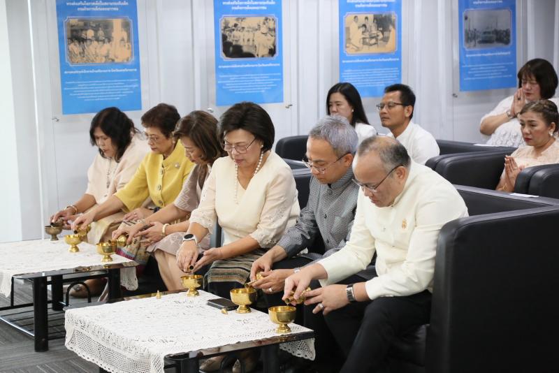 นางสาวสุนีย์ ศรีส�