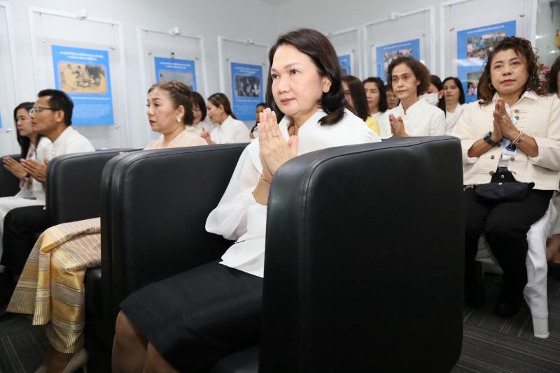 นางสาวสุนีย์ ศรีส�