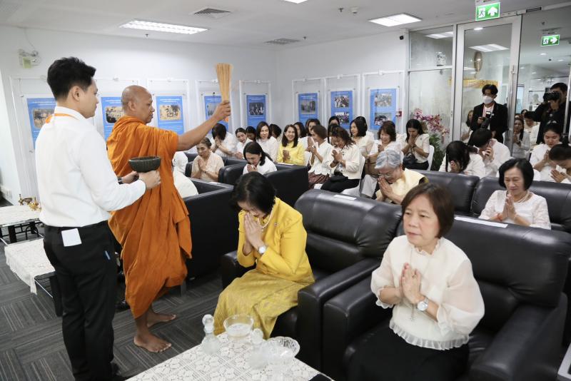 นางสาวสุนีย์ ศรีส�