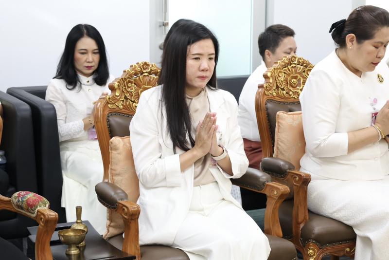 ปลัด พม. เป็นประธา�