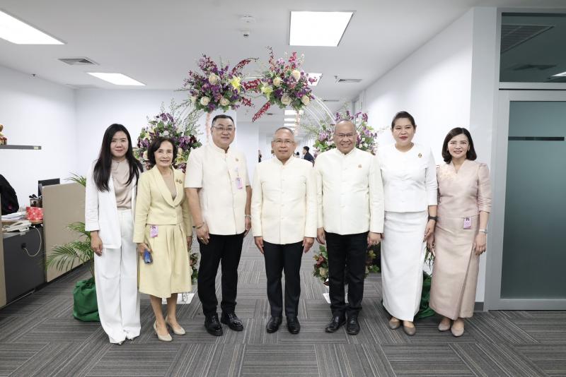 ปลัด พม. เป็นประธา�