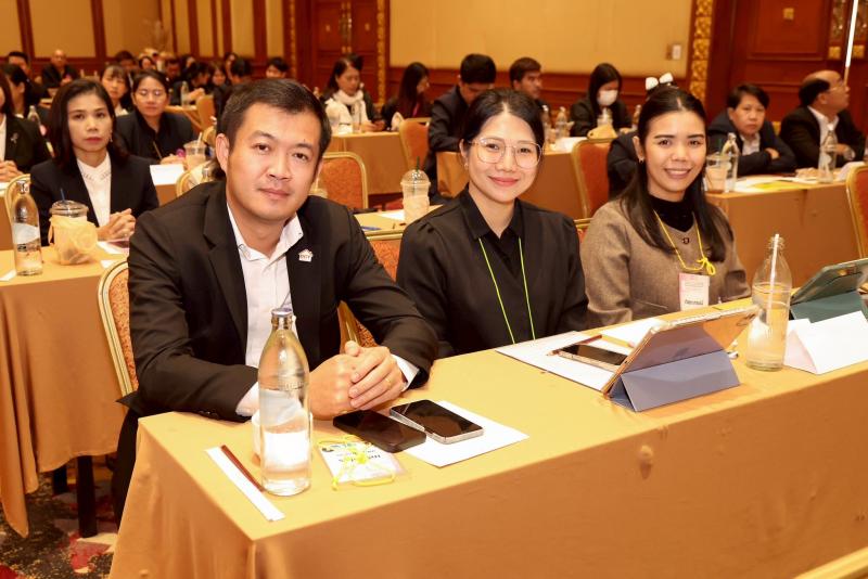 ปลัด พม. เป็นประธา�